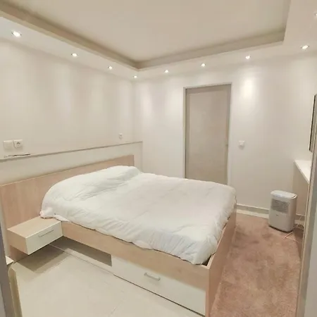 Apartment Superbe F1 En Bord Du Publier
